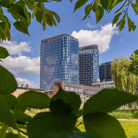 Cosy In The Centre Of With Parking By Renters * Katowice