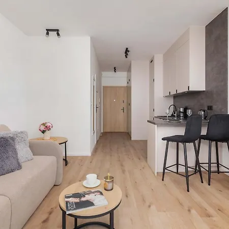 Apartman Cosy In The Centre Of With Parking By Renters