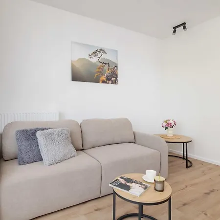 Cosy In The Centre Of With Parking By Renters *
