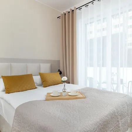 Cosy In The Centre Of With Parking By Renters Катовице