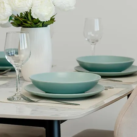 Апартаменты Cosy In The Centre Of With Parking By Renters Катовице