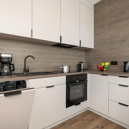 Cosy In The Centre Of With Parking By Renters *