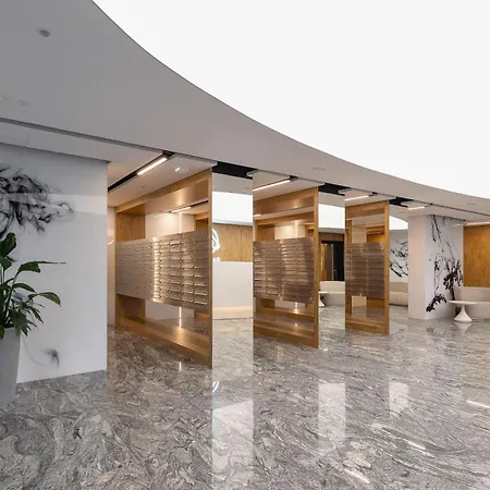 Апартаменты Cosy In The Centre Of With Parking By Renters Катовице
