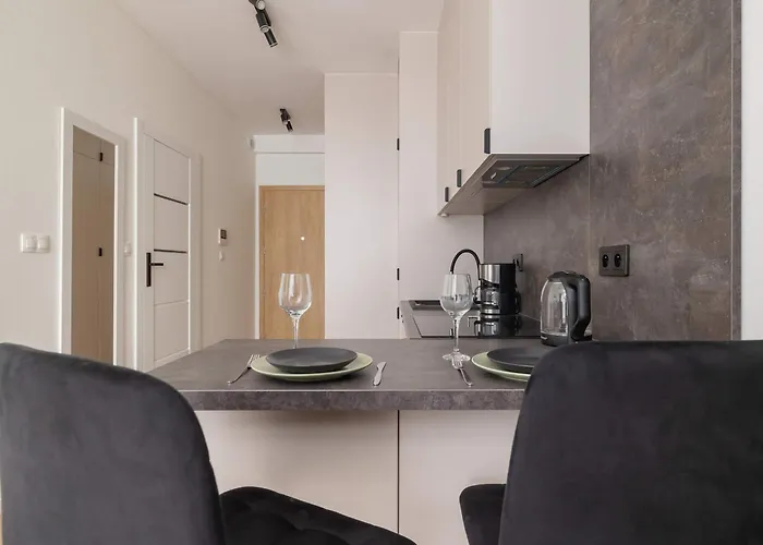 Cosy In The Centre Of With Parking By Renters *