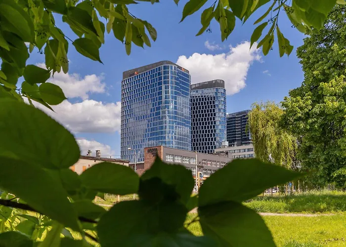 Cosy In The Centre Of With Parking By Renters * Катовице